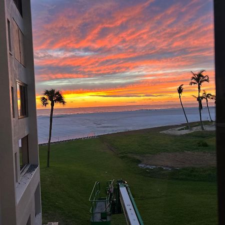 Always Summer On A White Sandy Beach Aparthotel Fort Myers Beach Esterno foto