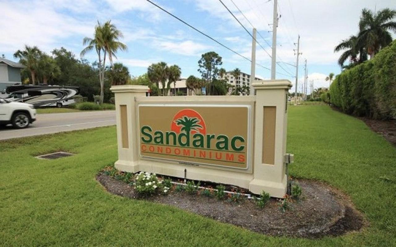 Always Summer On A White Sandy Beach Aparthotel Fort Myers Beach Esterno foto